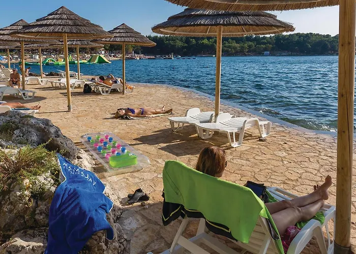 Vakantiehuis Stunning In With Sauna *